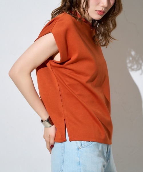 TRIANGLE PALETTE(トライアングルパレット)の「フレンチスリーブ ダンボールプルオーバー(Tシャツ/カットソー・レディース・ホワイト/テラコッタ/ブルー/ブラック/グレー・FREE)」の14枚目の写真