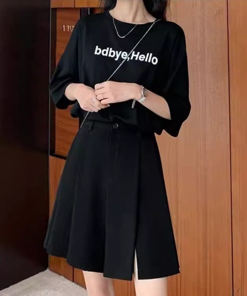 mielu(ミエル)の「プリーツフレアハーフパンツ(その他パンツ・レディース・ブラック/ベージュ・MEDIUM/LARGE)」の4枚目の写真