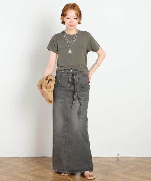 LOW CLASSIC(ロウ クラシック)の「【LOW CLASSIC/ロウ・クラシック】BELTED HIGH WAIST DENIM SKIR(デニムスカート・レディース・ブルー/チャコールグレー・38/36)」の5枚目の写真