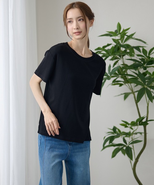 DAYRA(デイラ)の「ゆる 半袖 ラウンドネック Tシャツ トップス(Tシャツ/カットソー・レディース・ホワイト/チャコールグレー/ブラック/ネイビー/ピンク/キャメル・FREE)」の7枚目の写真