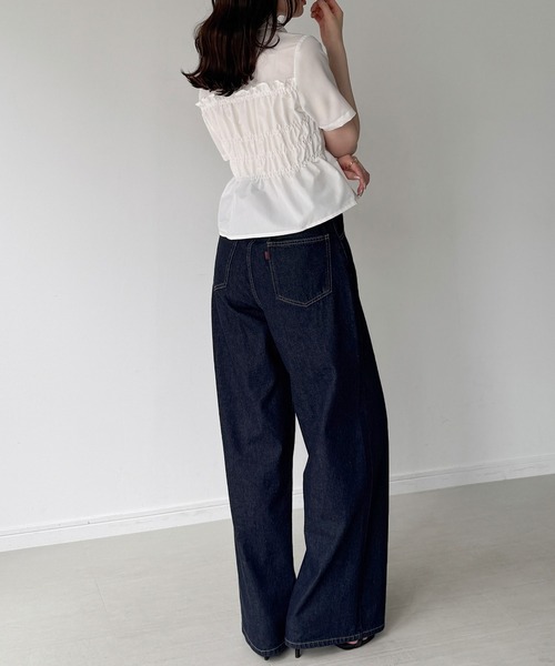 junoah(ジュノア)の「シャーリングトップス(シャツ/ブラウス・レディース・ライトブルー/ホワイト/ブラック・SMALL/LARGE/MEDIUM)」の10枚目の写真