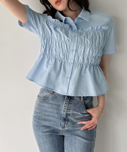 junoah(ジュノア)の「シャーリングトップス(シャツ/ブラウス・レディース・ライトブルー/ホワイト/ブラック・SMALL/LARGE/MEDIUM)」の9枚目の写真