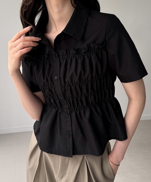 junoah(ジュノア)の「シャーリングトップス(シャツ/ブラウス・レディース・ライトブルー/ホワイト/ブラック・SMALL/LARGE/MEDIUM)」の5枚目の写真