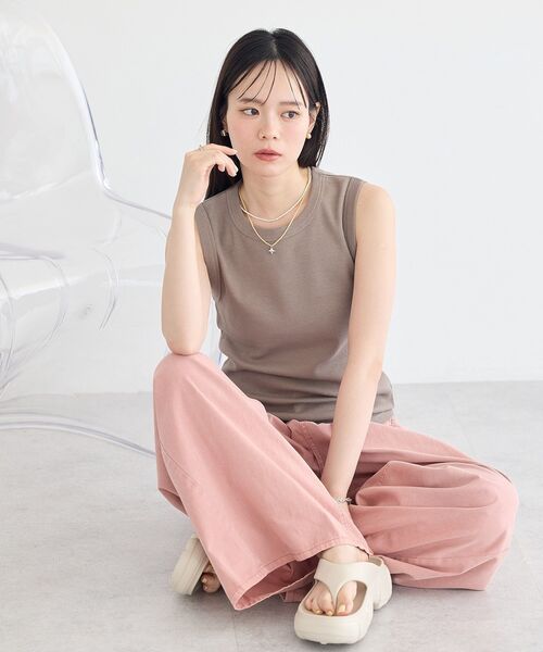 earth music&ecology(アースミュージックアンドエコロジー)の「EVAトングサンダル(サンダル・レディース・ベージュ/ブラック・L/M/S)」の4枚目の写真
