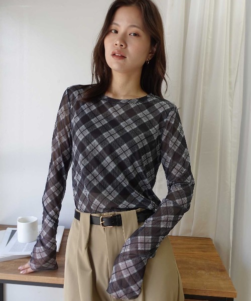 CORNERS（コーナーズ）の「チュールバイアスチェッククルーネックトップス（Tシャツ/カットソー・レディース・ブラウン/ブラック/ベージュ/ブルー・M）」の10枚目の写真