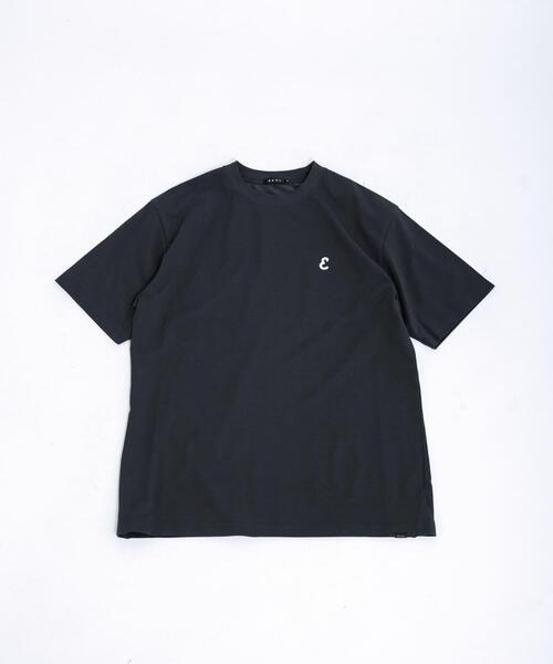 EKAL（エカル）の「『UR TECH ひやサラクール』ロゴワッペンTシャツ（Tシャツ/カットソー・メンズ・イエロー/チャコールグレー/ホワイト・MEDIUM/LARGE）」の3枚目の写真