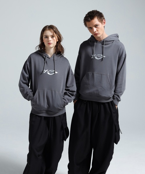 Y-3(ワイスリー)の「LIQUID LG FT HD(パーカー・メンズ・グレー・SMALL/MEDIUM/LARGE/X-SMALL)」の1枚目の写真