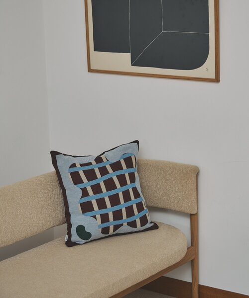 SAHIR(サヒール)の「【SAHIR サヒール】Cushioncover monyamonya(クッション/クッションカバー・レディース・ブラウン/ブルー・0)」の7枚目の写真