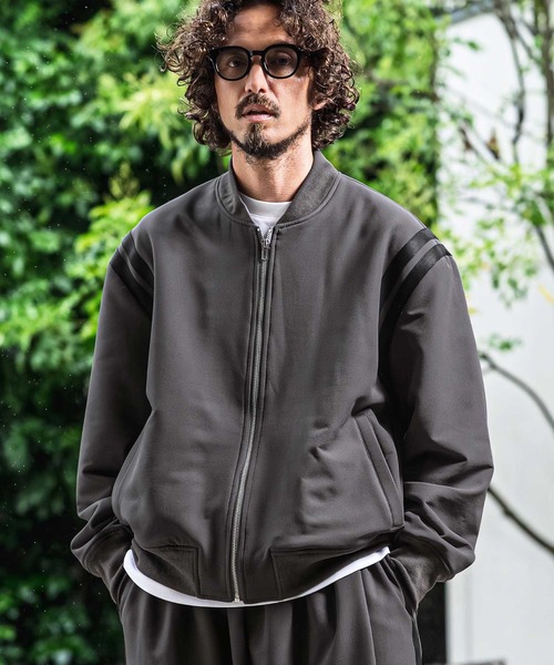 CAMBIO(カンビオ)の「mj11681- ストレッチラインテープブルゾン(CMB-R0227)(ブルゾン・メンズ・ブラック/チャコール/ネイビー・S/L/M)」の8枚目の写真
