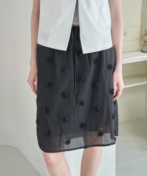 Birthday room(バースデイルーム)の「ローズレイヤードスカート/Rose Layered Skirt(スカート・レディース・ホワイト/ブラック・FREE)」の1枚目の写真