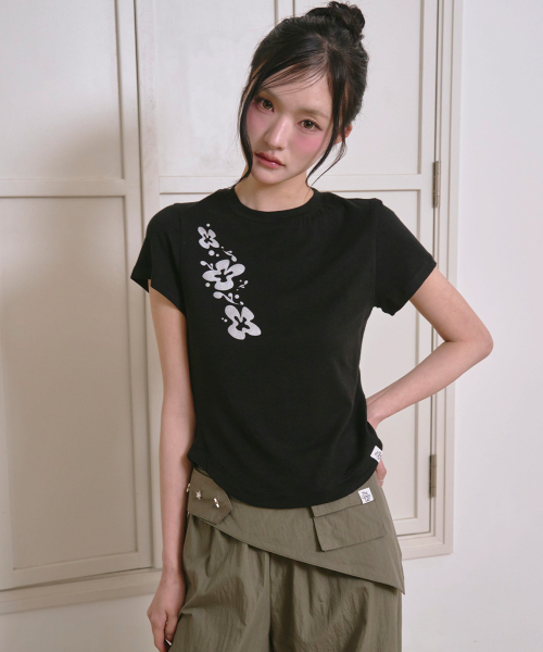 THE GREEN LAB（ザグリーンラボ）の「フラワーエッセンシャルクロップ半袖Tシャツ[ブラック]（Tシャツ/カットソー・レディース・その他・FREE）」の8枚目の写真