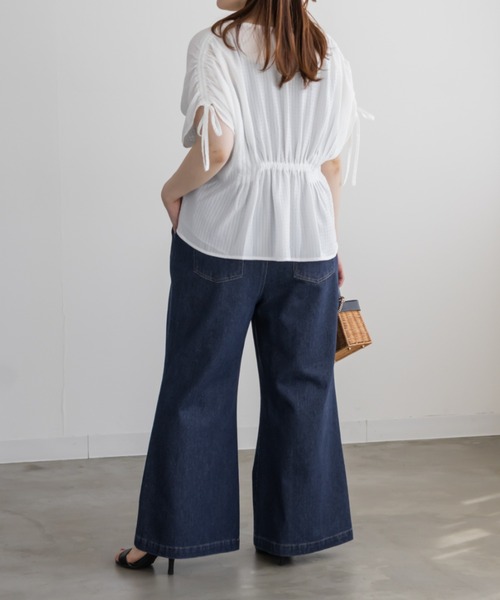 CLETTE(クレット)の「CLETTEオリジナルウエストピンタックブラウス(シャツ/ブラウス・レディース・オフホワイト/サックスブルー・4L/3L/LL)」の6枚目の写真