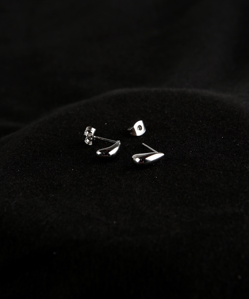 MIMILINE(ミミライン)の「しずくミニピアス(ピアス(両耳用)・レディース・ピンクゴールド/ゴールド/シルバー・FREE)」の7枚目の写真