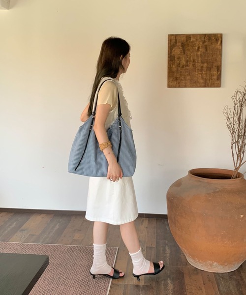 FINEnough(ファインナフ)の「ヒッコリー合皮ひもショルダーバッグ(ショルダーバッグ・レディース・サックスブルー/ブルー・FREE)」の10枚目の写真
