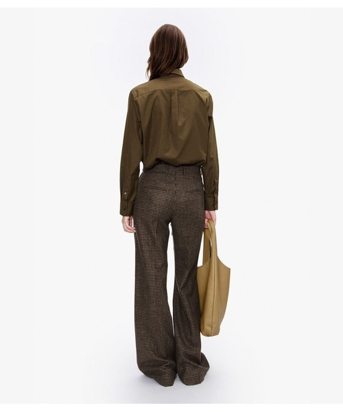 A.P.C.(アーペーセー)の「CHEMISE(シャツ/ブラウス・レディース・ブルー系その他/ホワイト/カーキ・38/34/36)」の12枚目の写真