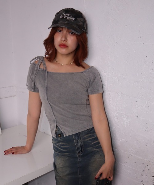 ROGER AND RAW（ロジャーアンドロウ）の「[セットアップ] ワンショルダー半袖トップス＆ミニスカートセットアップ（ワンピース・レディース・グレー/カーキ/ブラック・FREE）」の17枚目の写真
