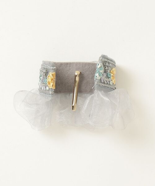 Zoule(ゾーラ)の「Zoule ゾーラ:embroidery cuff105 フラワー刺繍 ヘアーカフス(ヘアピン・レディース・ホワイト/ブラック/ブルー・FREE)」の13枚目の写真