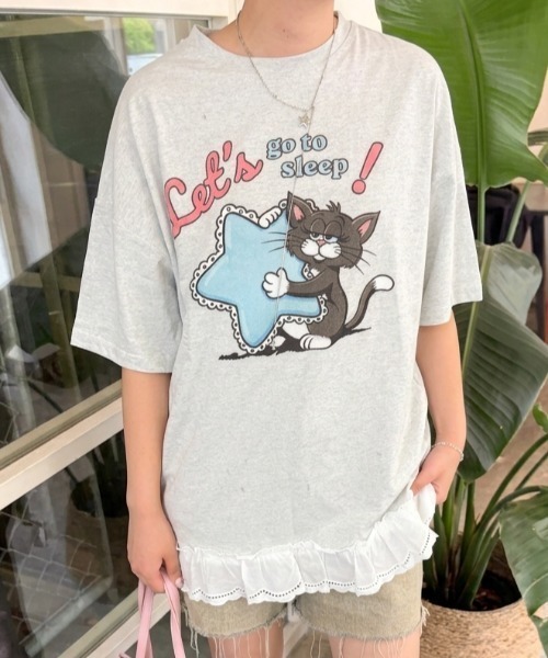 LAC-VERT(ラック・ヴェール)の「オーバーサイズキャットTシャツ(Tシャツ/カットソー・レディース・ホワイト/ピンク/イエロー/オートミール・FREE)」の1枚目の写真