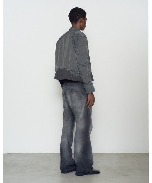 NVRFRGT(ネヴァーフォーゲット)の「3D TWISTED JEANS(デニムパンツ・メンズ・ブラック・2/1)」の2枚目の写真