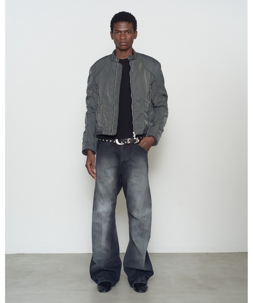 NVRFRGT(ネヴァーフォーゲット)の「3D TWISTED JEANS(デニムパンツ・メンズ・ブラック・2/1)」の3枚目の写真