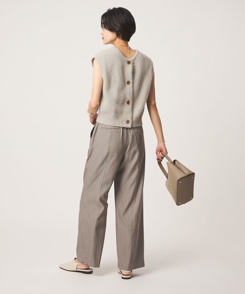 green label relaxing(グリーンレーベルリラクシング)の「ヘアリー 2WAY ニット ベスト(ベスト・レディース・グレー/ベージュ/ダークブラウン・FREE)」の4枚目の写真