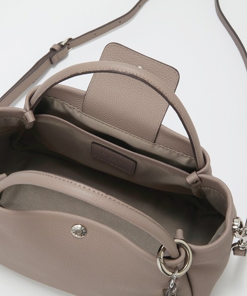 Breath TOPKAPI(ブレストプカピ)の「【Breath TOPKAPI】シュリンクレザー ショルダー付き トートバッグ / チャーム付き M(トートバッグ・レディース・ブラック/ブラウン/グレイッシュベージュ・FREE)」の17枚目の写真