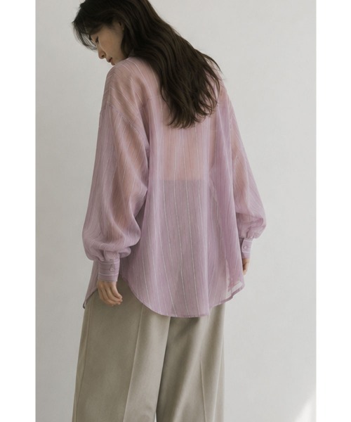 marjour（マージュール）の「COOLTONE STRIPE SHIRT（シャツ/ブラウス・レディース・ブルー/パープル・M）」の17枚目の写真