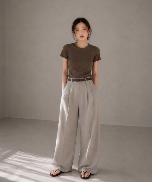 United store(ユナイテッドストア)の「クルーネックTシャツ(Tシャツ/カットソー・レディース・ブラウン/グレー/ブラック・FREE)」の6枚目の写真