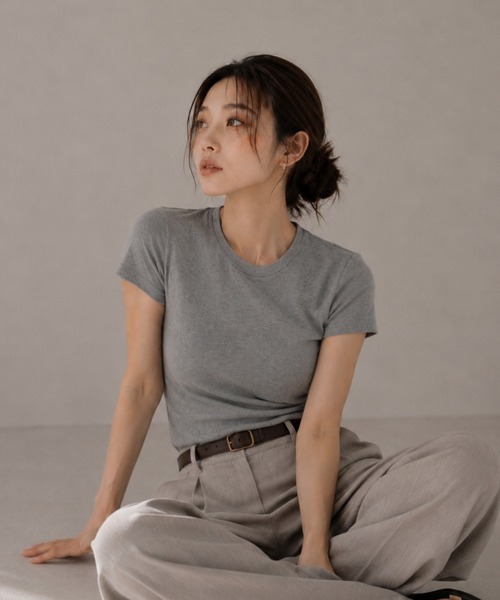 United store(ユナイテッドストア)の「クルーネックTシャツ(Tシャツ/カットソー・レディース・ブラウン/グレー/ブラック・FREE)」の7枚目の写真