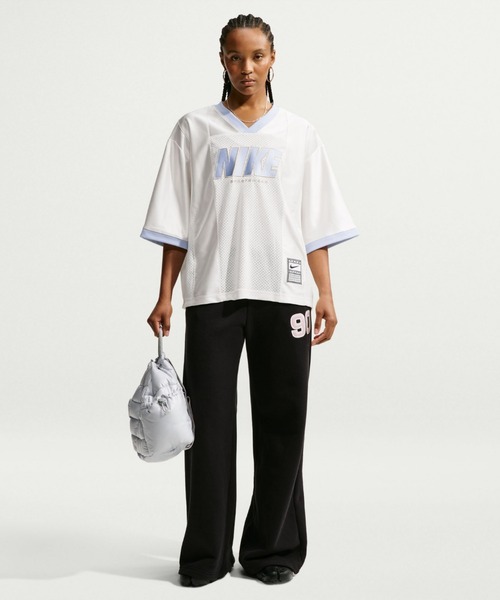 NIKE（ナイキ）の「ナイキ スポーツウェア ウィメンズ オーバーサイズド ショートスリーブ グラフィック ジャージー / Nike Sportswear Women's Oversized Short-Sleeve Graphic Jersey IV5751-133 Sail（Tシャツ/カットソー・レディース・クリーム・M/S/XS/L/XL）」の4枚目の写真