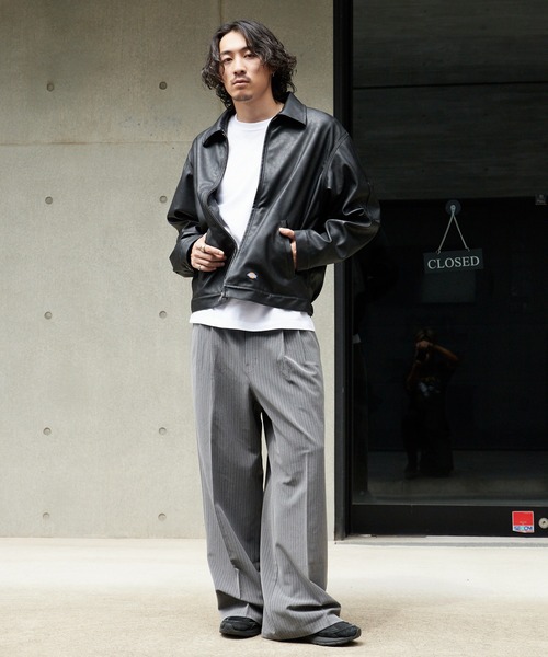 Dickies(ディッキーズ)の「Dickies/ディッキーズ FAKE LEATHER EISENHOWER JACKET フェイクレザー アイゼンハワージャケット ジップ ブランドロゴ モノトーン ストリート モダン 2026年秋冬 秋服 冬服(ブルゾン・メンズ・ブラック・M/L/XL)」の22枚目の写真