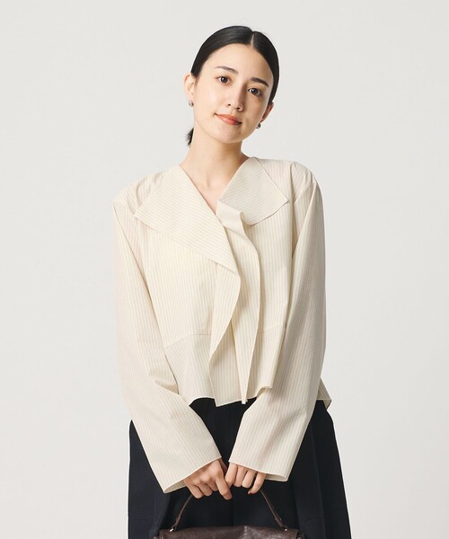 BEAUTY&YOUTH UNITED ARROWS(ビューティーアンドユースユナイテッドアローズ)の「ソリッド&ストライプ ラッフル シャツブラウス ウォッシャブル(シャツ/ブラウス・レディース・ブラック/ホワイト/ナチュラル・FREE)」の4枚目の写真