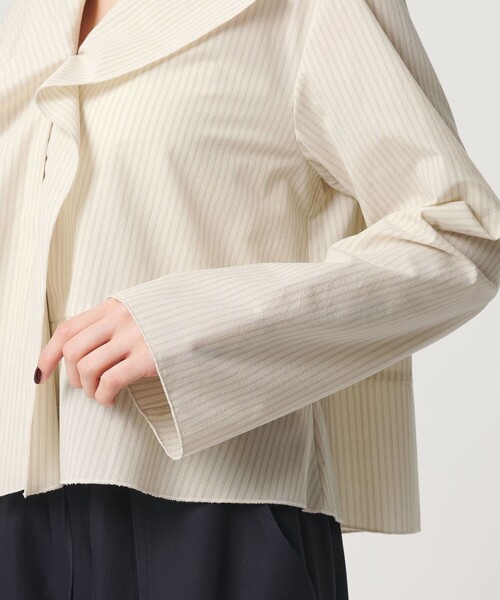BEAUTY&YOUTH UNITED ARROWS(ビューティーアンドユースユナイテッドアローズ)の「ソリッド&ストライプ ラッフル シャツブラウス ウォッシャブル(シャツ/ブラウス・レディース・ブラック/ホワイト/ナチュラル・FREE)」の9枚目の写真