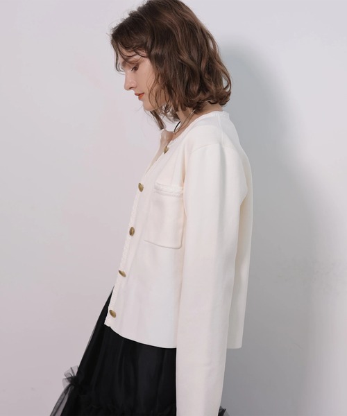 CADUNE（カデュネ）の「トリミングニットジャケット（ニット/セーター・レディース・ホワイト/ライトパープル/ブラック・38）」の14枚目の写真