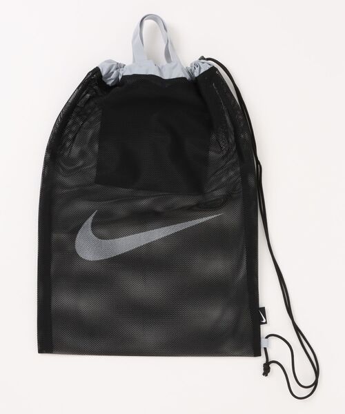 NIKE(ナイキ)の「【NIKE】ナイキ SS26 メッシュワンショルダープールバッグ(バックパック/リュック・レディース・ブラック/ミント/グレー/レッド・FREE)」の1枚目の写真