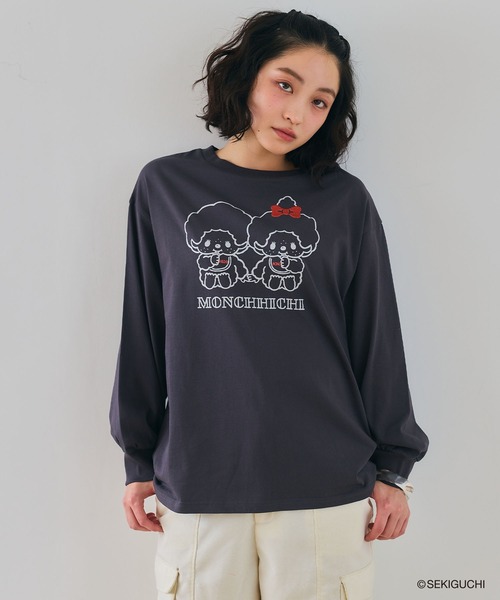 cross marche(クロスマルシェ)の「【モンチッチ】フロントプリントロンT(Tシャツ/カットソー・レディース・ブラウン/チャコール/ピンク・L/M/LL)」の2枚目の写真