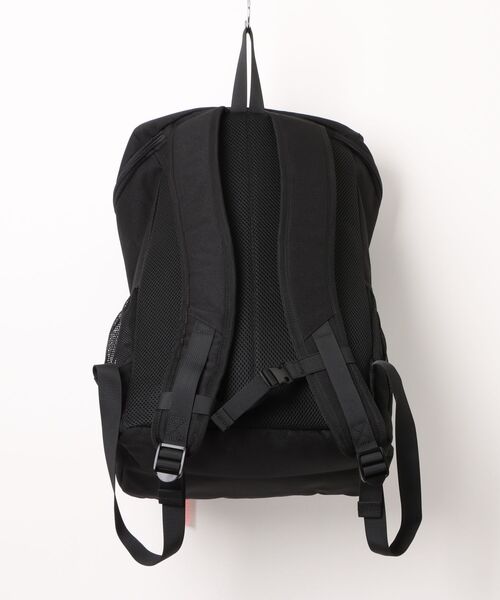 Lee(リー)の「【Lee/リー】【容量21L 撥水加工を施したポリエステル素材を使用】ボックスリュックA シンプル スタイリッシュ ブランドロゴ テープチャーム付き デイリーユース 通勤 通学(バックパック/リュック・レディース・ホワイト/ピンク/ライトグリーン・FREE)」の7枚目の写真