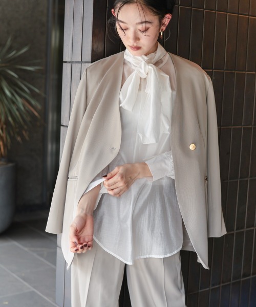 Callarus(カラルス)の「【セットアップ】アシメデザインカラーレスジャケットパンツセットアップスーツ〔Callarus〕(セットアップ・レディース・グレイッシュベージュ/ブラック・S/L/M/3L/LL)」の14枚目の写真