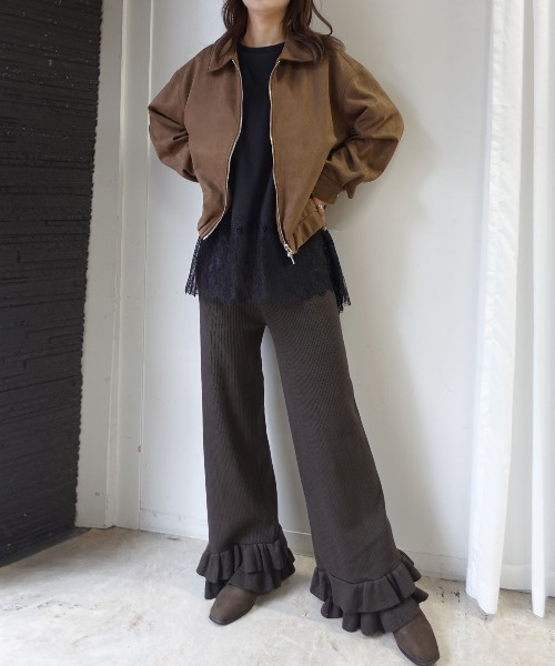 CORNERS(コーナーズ)の「裾フリルリブニットパンツ(その他パンツ・レディース・チャコールグレー/ベージュ/ブラウン/ブラック・M)」の3枚目の写真