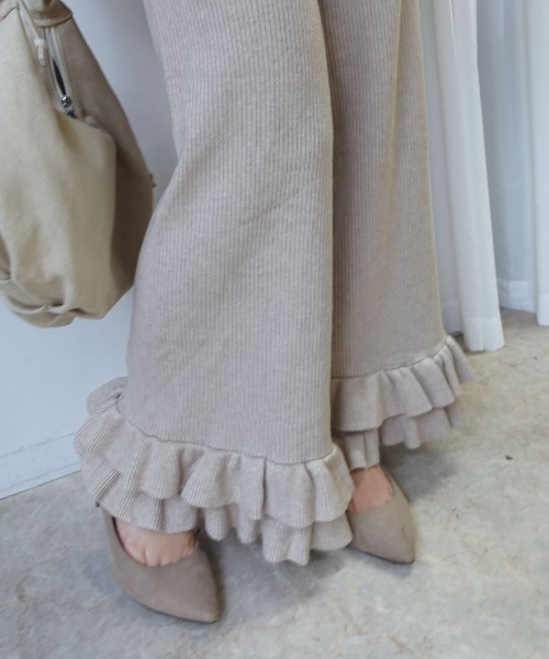 CORNERS(コーナーズ)の「裾フリルリブニットパンツ(その他パンツ・レディース・チャコールグレー/ベージュ/ブラウン/ブラック・M)」の11枚目の写真
