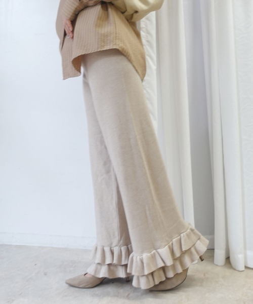 CORNERS(コーナーズ)の「裾フリルリブニットパンツ(その他パンツ・レディース・チャコールグレー/ベージュ/ブラウン/ブラック・M)」の13枚目の写真