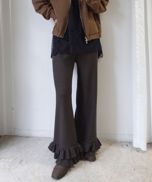 CORNERS(コーナーズ)の「裾フリルリブニットパンツ(その他パンツ・レディース・チャコールグレー/ベージュ/ブラウン/ブラック・M)」の21枚目の写真