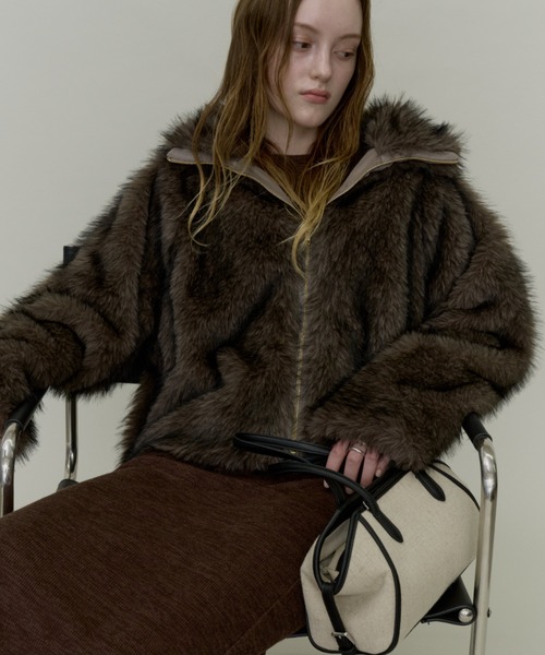 Plumel（プルメル）の「Fox Like Fur Blouson / フォックスライクファーブルゾン（その他アウター・レディース・グレー/ベージュ/アイボリー・MEDIUM）」の3枚目の写真