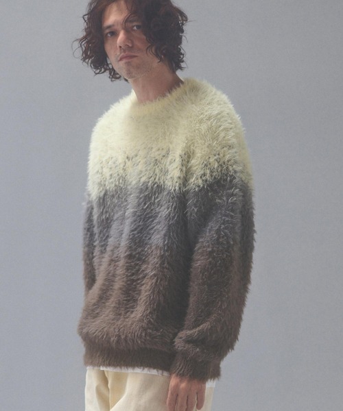 ADAM PATEK(アダムパテック)の「mn3310-rough gradientborder crewneck クルーネックニット(AP2621015)(ニット/セーター・メンズ・グレー/イエロー/グリーン・1/2)」の3枚目の写真
