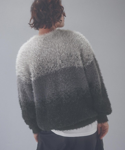 ADAM PATEK(アダムパテック)の「mn3310-rough gradientborder crewneck クルーネックニット(AP2621015)(ニット/セーター・メンズ・グレー/イエロー/グリーン・1/2)」の9枚目の写真