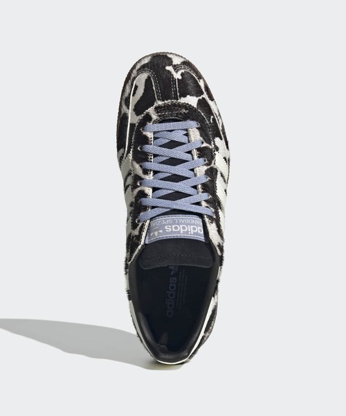 adidas（アディダス）の「ハンドボール スペツィアル / HANDBALL SPEZIAL / アディダスオリジナルス adidas Originals（スニーカー・レディース・ブラック・22.5cm/22.0cm/25.5cm/25.0cm/24.5cm/24.0cm/23.5cm/23.0cm/27.5cm/27.0cm/26.5cm/26.0cm/29.0cm/28.5cm/28.0cm）」の2枚目の写真