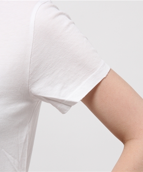 Levi's（リーバイス）の「Levi's/リーバイス バットウィングロゴTシャツ （レディースモデル）（Tシャツ/カットソー・レディース・マルチ・MEDIUM/SMALL/LARGE/X-SMALL/XX-SMALL/XL）」の3枚目の写真