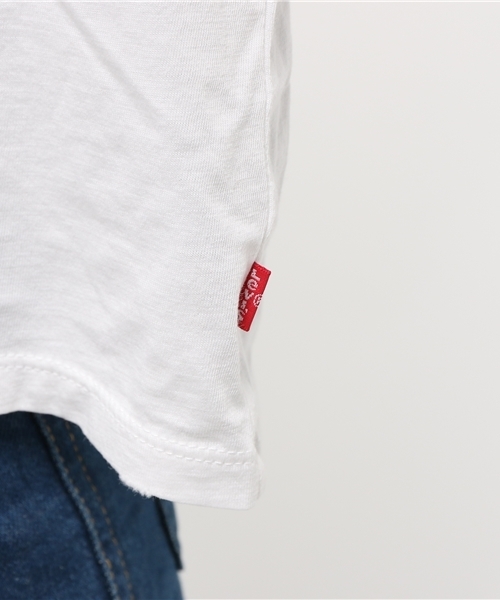 Levi's（リーバイス）の「Levi's/リーバイス バットウィングロゴTシャツ （レディースモデル）（Tシャツ/カットソー・レディース・マルチ・MEDIUM/SMALL/LARGE/X-SMALL/XX-SMALL/XL）」の13枚目の写真