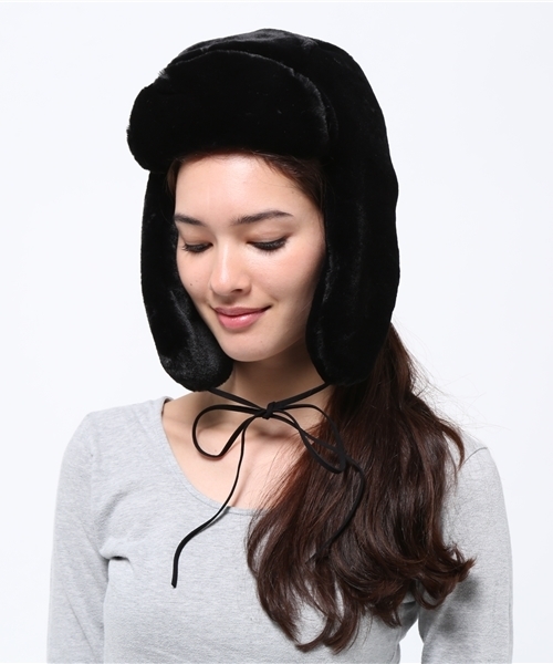 WEGO（ウィゴー）の「WEGO/ファーボンバーキャップ（ニットキャップ/ビーニー・レディース・ブラック/ベージュ/ホワイト/ピンク/グレー・FREE）」の2枚目の写真