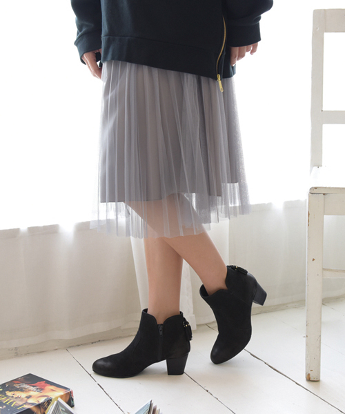 HIPS(ヒップス)の「タッセルショートブーツ(ブーツ・レディース・ブラック/ブラック系その他/ブラウン/ライトグレー・M/S/L)」の3枚目の写真